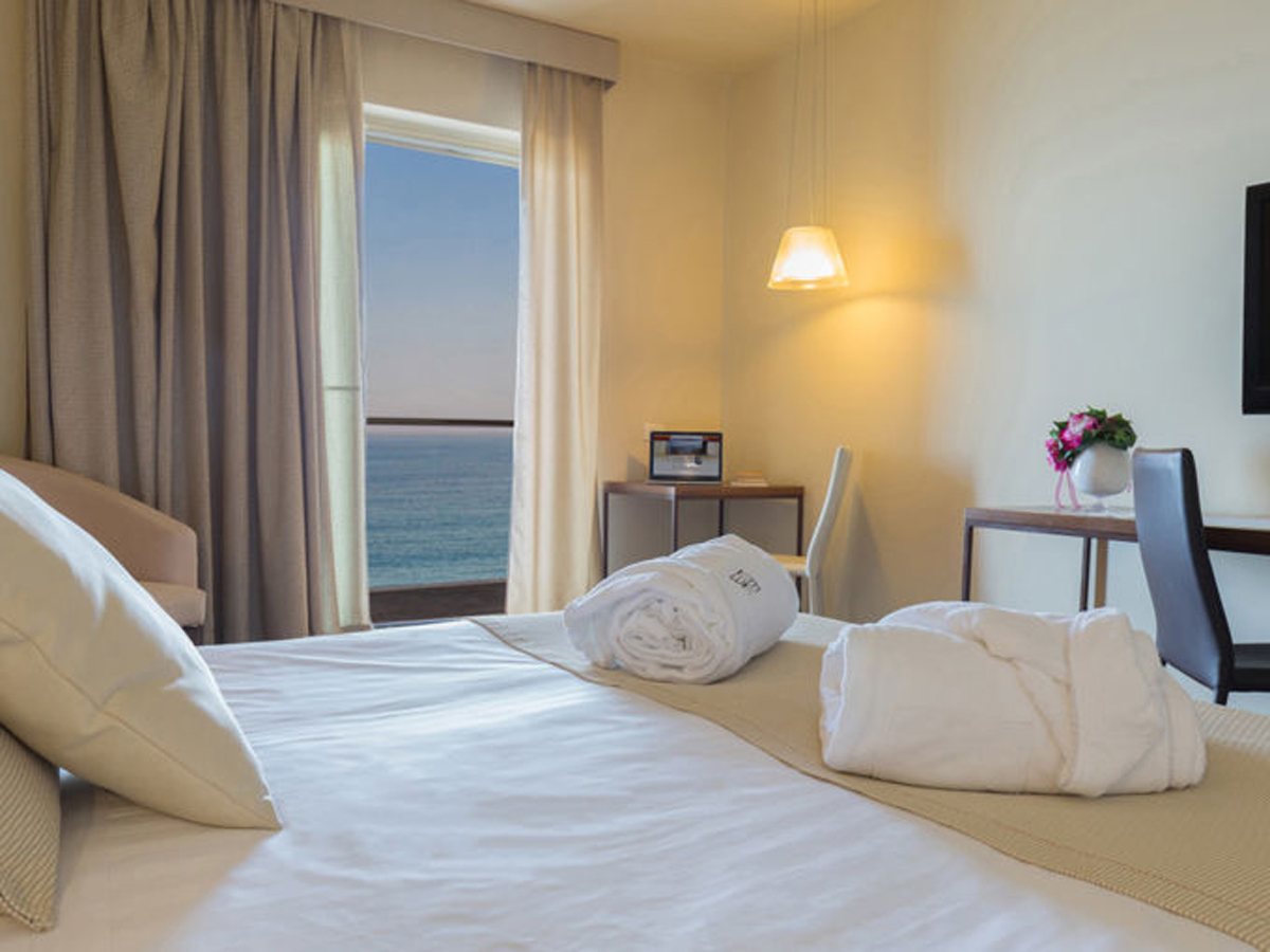 1024-camera406-02.jpg_1