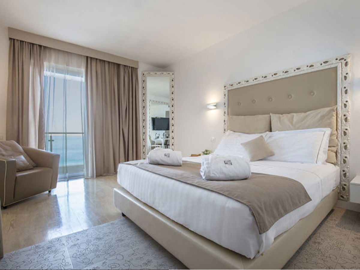 1024-camera408-02.jpg_1